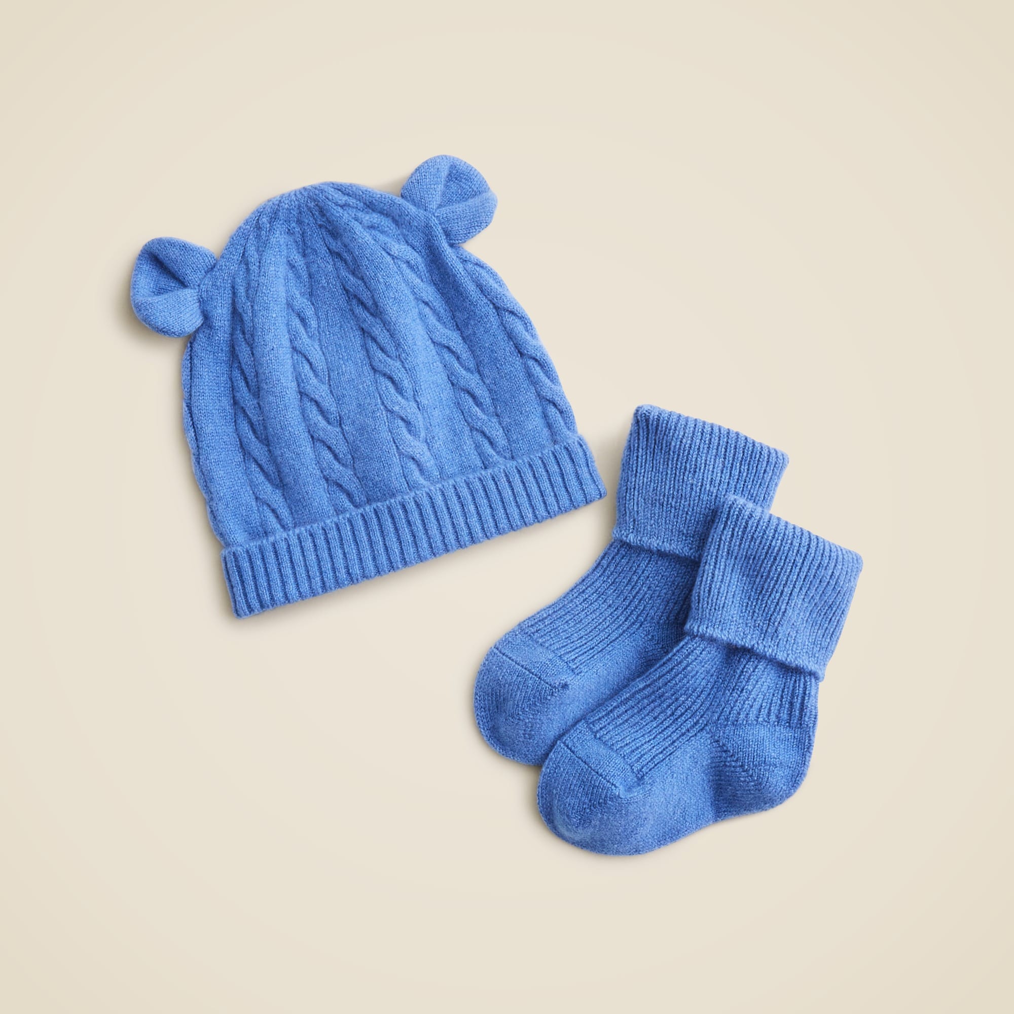 boys Limited-edition baby cashmere beanie and booties set