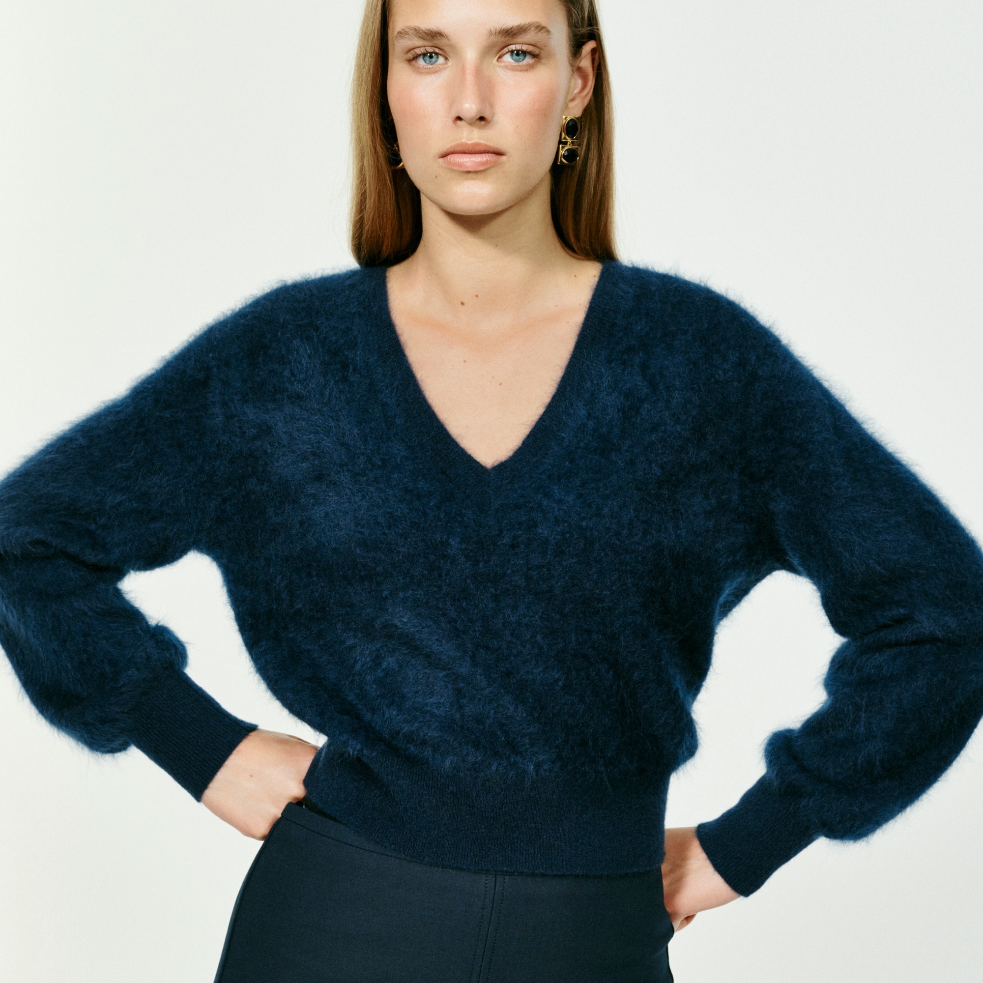 womens Brushed cashmere cropped V-neck sweater