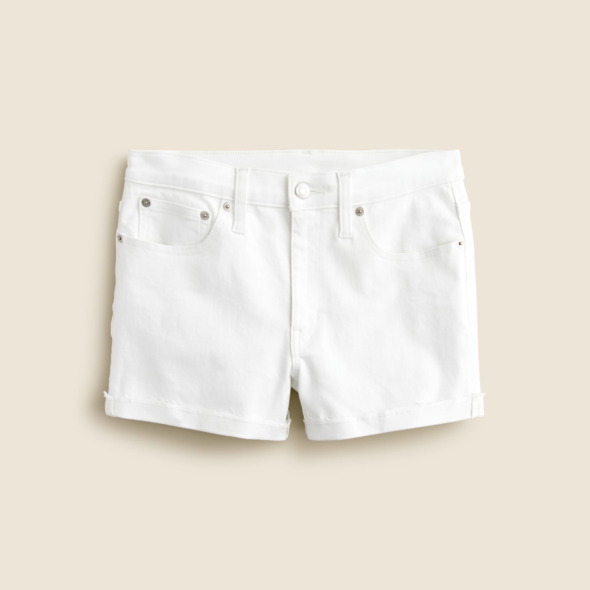  Mid-rise denim short in white