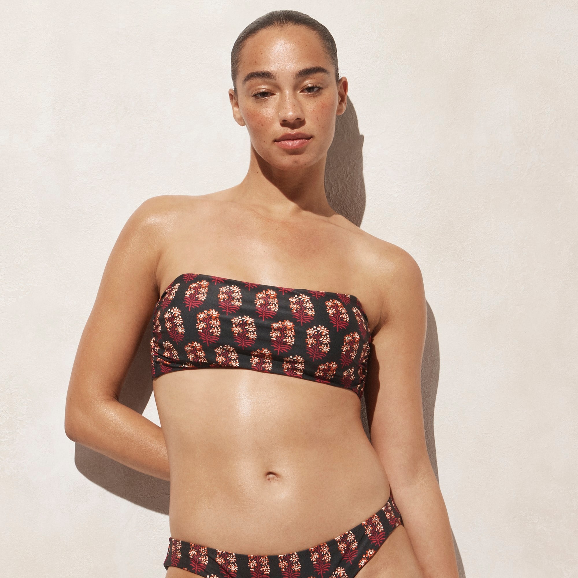 womens Ruched bandeau bikini top in cocoa blockprint